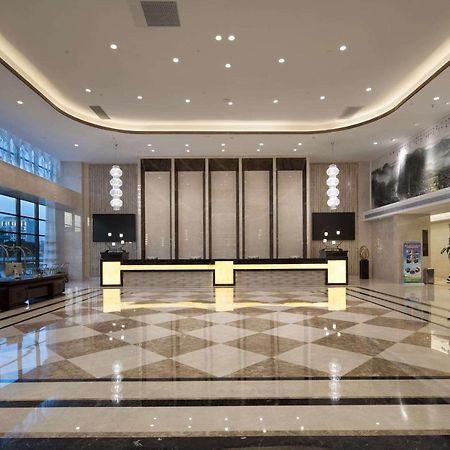 Ramada Plaza By Wyndham Enshi Exterior foto