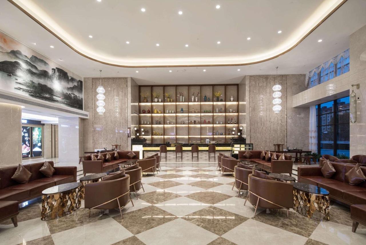 Ramada Plaza By Wyndham Enshi Exterior foto